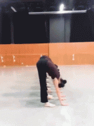 Ů������f�ĕr��vsŮ���Qˮƿ�ĕr�򣬱��F����ȫ���ǃɂ���